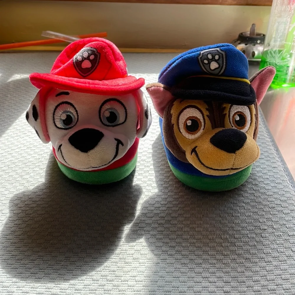Unisex paw patrol slippers size 56